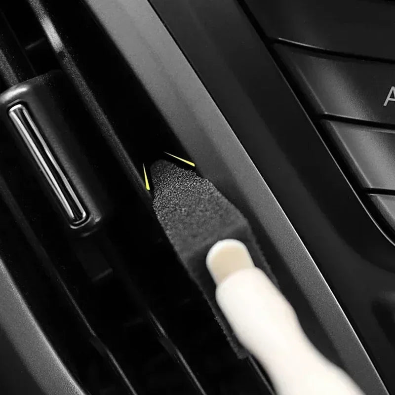 Foam Detailing Brush