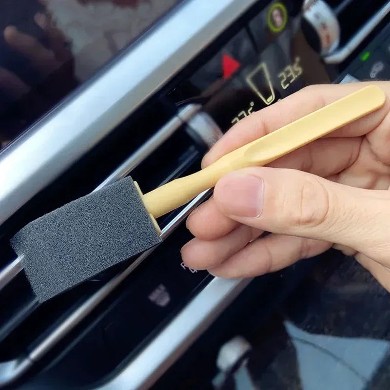 Foam Detailing Brush